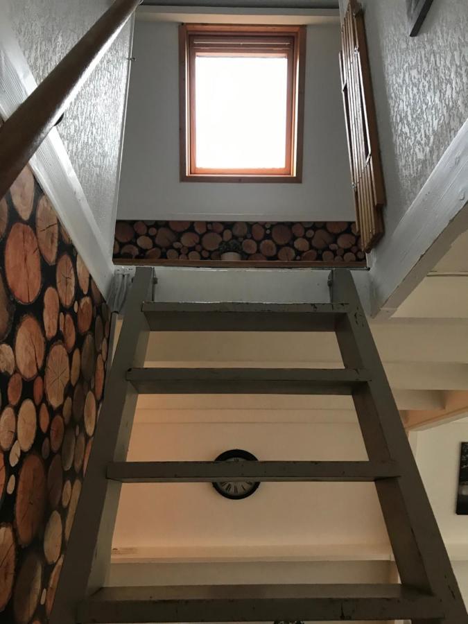 Heavenly Renovated Cabin Near Pittoresque Durbuy - Whistler 빌라 외부 사진